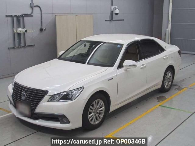 Buy Used Toyota Crown Hybrid Aws Op B Japanese Used