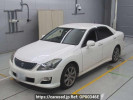 Toyota Crown GRS204