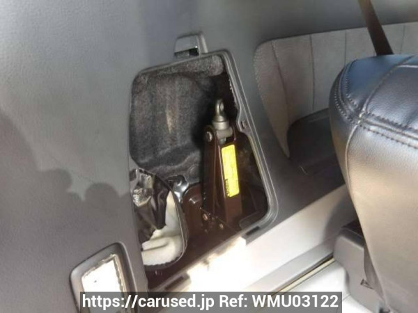 Used 2005 AT toyota alphard ANH10W Image[26]