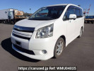 Toyota Noah ZRR70W