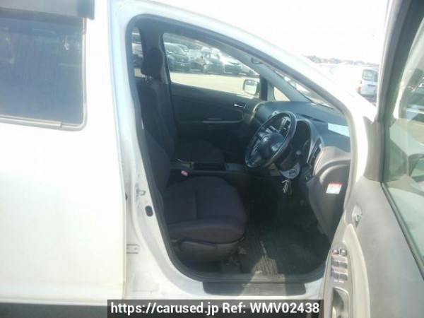Used 2005 AT toyota wish ANE10G Image[12]