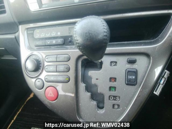 Used 2005 AT toyota wish ANE10G Image[24]