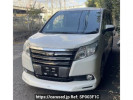 Toyota Noah ZRR80G