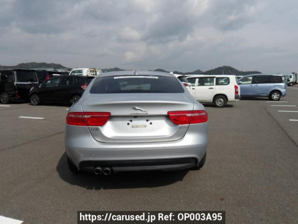 Used 2017 AT jaguar xe JA2NA Image[5]