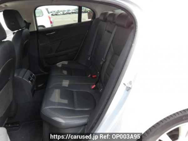 Used 2017 AT jaguar xe JA2NA Image[16]