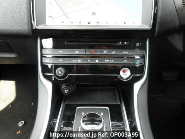 Used 2017 AT jaguar xe JA2NA Image[24]