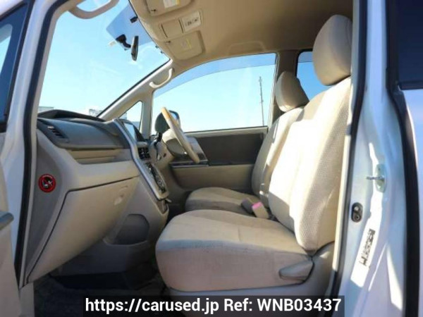 Used 2009 AT toyota noah ZRR75W Image[16]