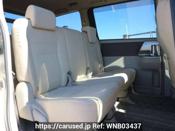 Used 2009 AT toyota noah ZRR75W Image[17]