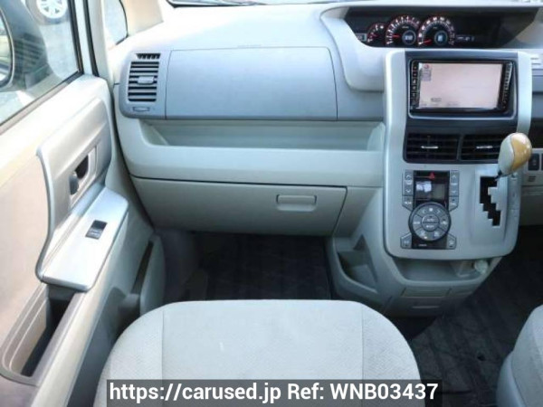 Used 2009 AT toyota noah ZRR75W Image[23]
