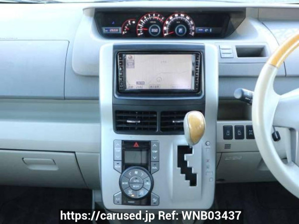 Used 2009 AT toyota noah ZRR75W Image[28]