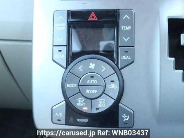 Used 2009 AT toyota noah ZRR75W Image[32]