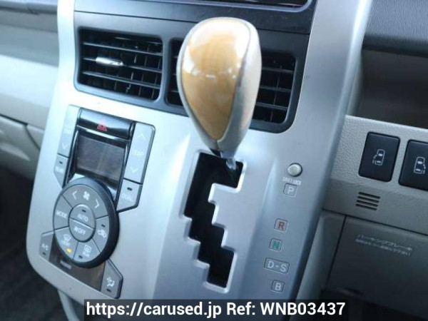 Used 2009 AT toyota noah ZRR75W Image[34]