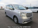 Toyota Noah ZRR75G