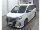 Toyota Noah ZRR80W