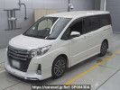 Toyota Noah ZRR80W