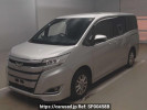 Toyota Noah ZRR80G