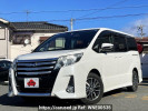 Toyota Noah DBA-ZRR80W