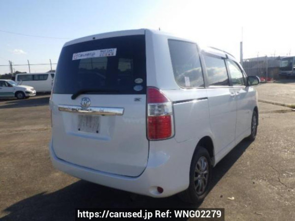 Used 2007 AT toyota noah ZRR75G Image[6]