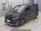 Toyota Voxy ZRR85W