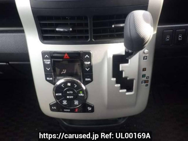 Used 2010 AT toyota voxy ZRR70G Image[22]