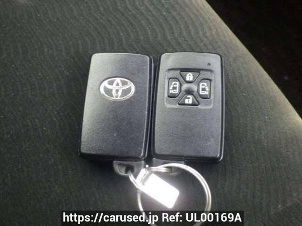 Used 2010 AT toyota voxy ZRR70G Image[38]