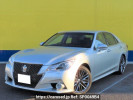 Toyota Crown GRS214