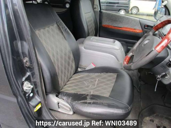 Used 2004 AT toyota regiusace-van KDH200V Image[12]