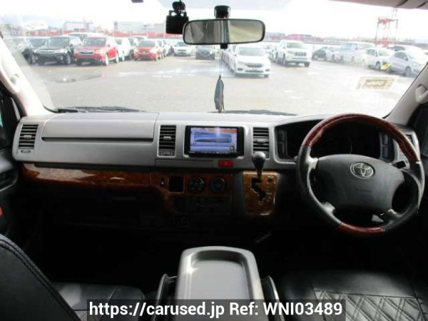 Used 2004 AT toyota regiusace-van KDH200V Image[16]