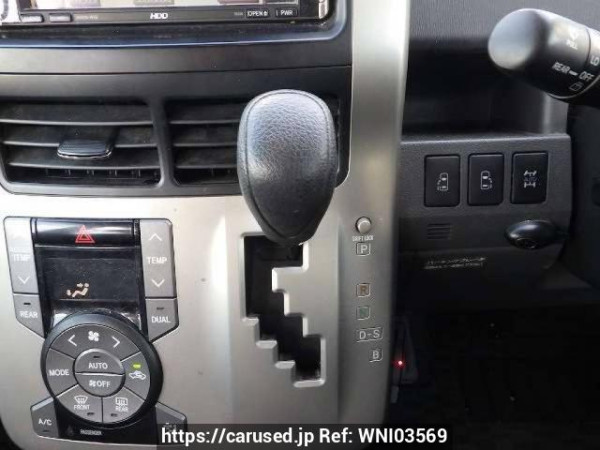 Used 2009 AT toyota voxy ZRR75G Image[20]