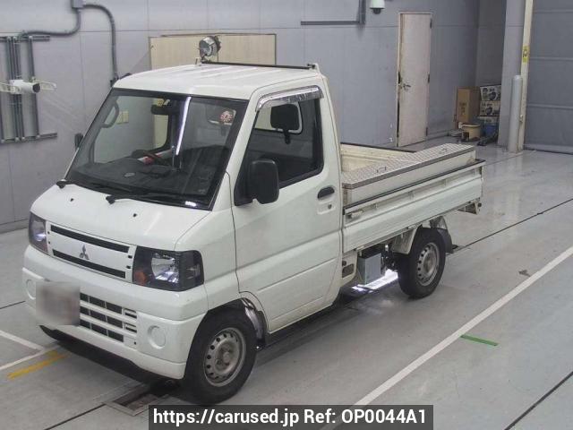 Mitsubishi Minicab Truck 2010 from Japan