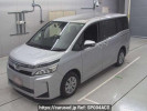 Toyota Voxy ZRR85G