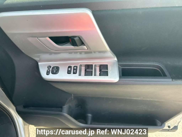 Used 2010 AT toyota voxy ZRR70W Image[18]