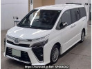 Toyota Voxy ZWR80W