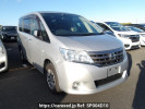 Nissan Serena NC26