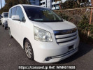 Toyota Noah ZRR70G