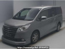 Toyota Noah ZRR85G