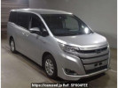 Toyota Noah ZWR80G