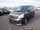 Toyota Noah ZRR70G