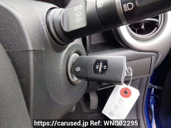 Used 2010 AT mazda demio DE5FS Image[24]