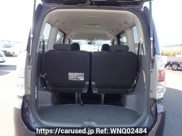 Used 2009 AT toyota voxy ZRR70W Image[6]