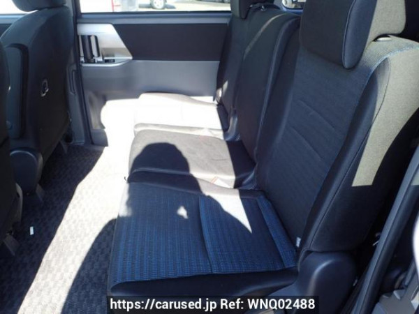 Used 2009 AT toyota voxy ZRR70W Image[13]