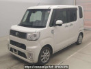 Toyota Pixis Mega LA700A