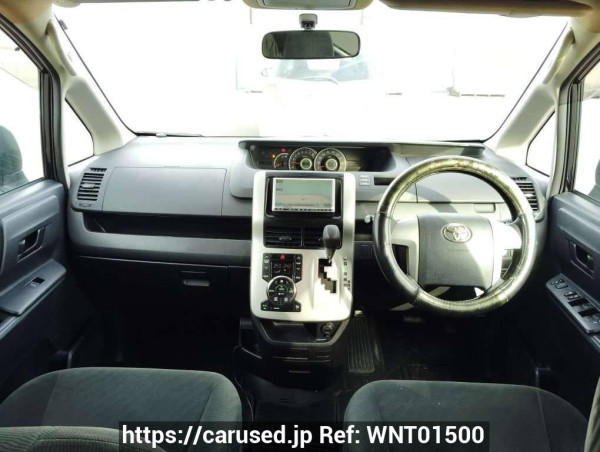 Used 2010 AT toyota voxy ZRR70G Image[19]