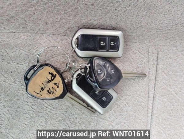 Used 2005 AT toyota alphard MNH10W Image[31]