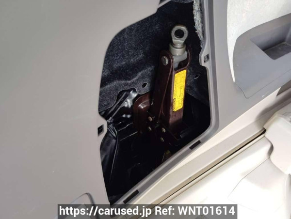 Used 2005 AT toyota alphard MNH10W Image[47]