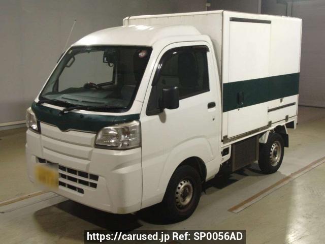 Daihatsu Hijet Truck 2017 from Japan