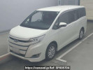 Toyota Noah ZRR80G