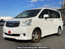 Toyota Noah DBA-ZRR70G