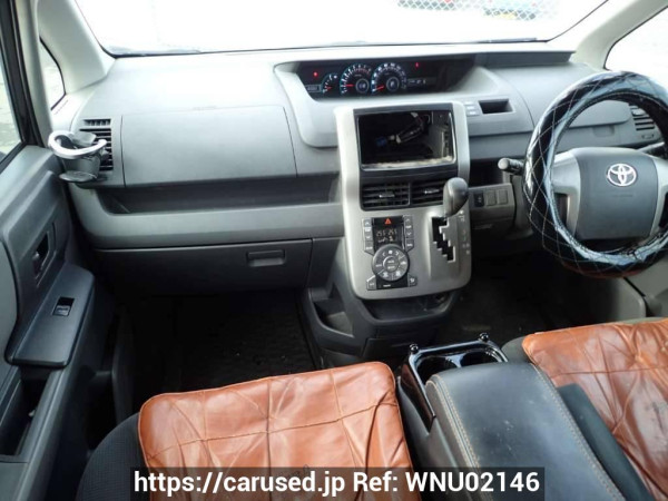 Used 2007 AT toyota noah ZRR70G Image[15]