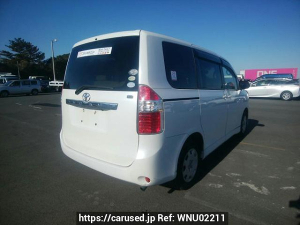 Used 2007 AT toyota noah ZRR70G Image[6]